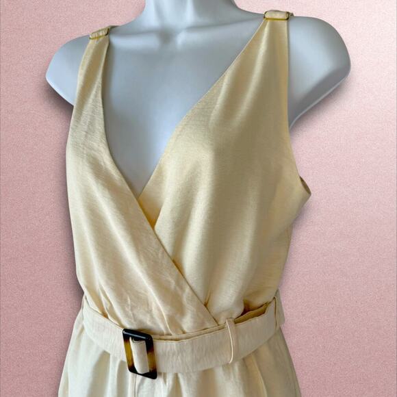 WISH Frida Sleeveless Crossover V Neck Belted Wide Leg Jumpsuit Size S Beige - Picture 6 of 16